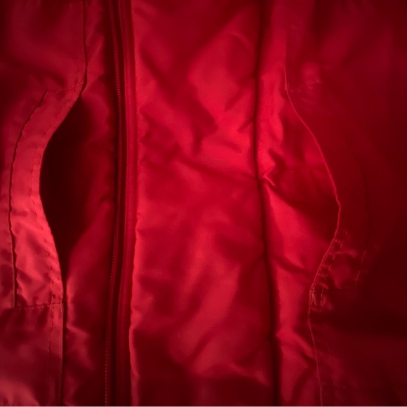 Men’s red Italian Colmar ski jacket. Warm and cozy on the slopes. Italian size52 - Picture 2 of 5